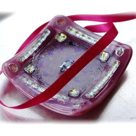 Fused Glass Trinket Dish 9cm Pink Bordered Dichroic 018