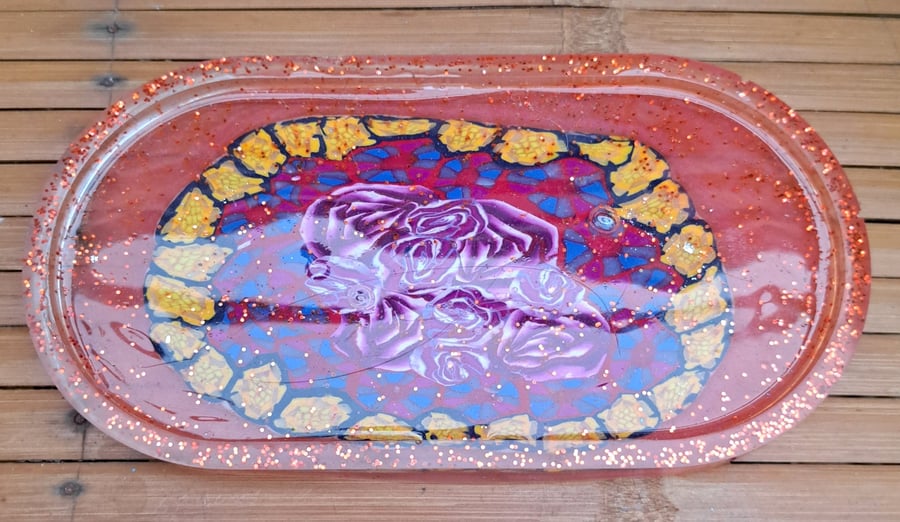 Flowery tray, dish, trinket dish