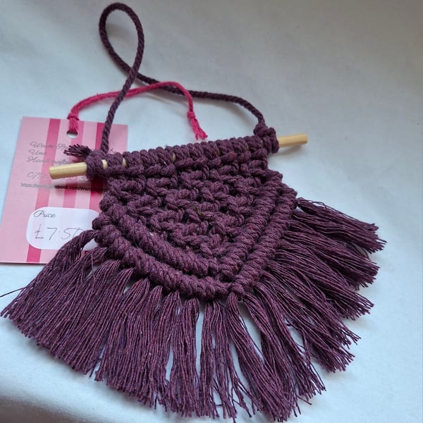 Macrame mini wall hanging
