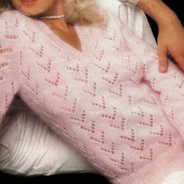 VINTAGE KNITTING PATTERN Ladies Lace Sweater