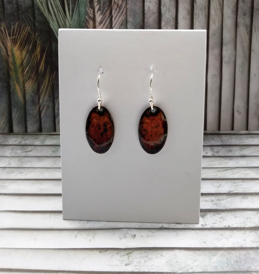 Oval lava earrings in enamelled copper 097