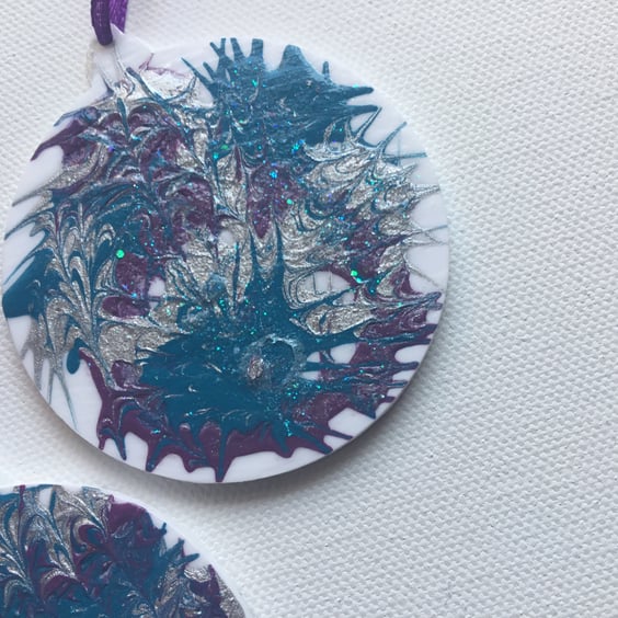  Christmas decoration. 4 Hand painted baubles. CC609. 