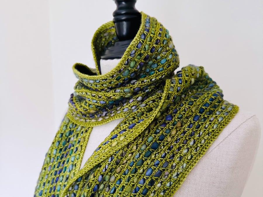 Handmade Merino Wool Scarf in Sea Green