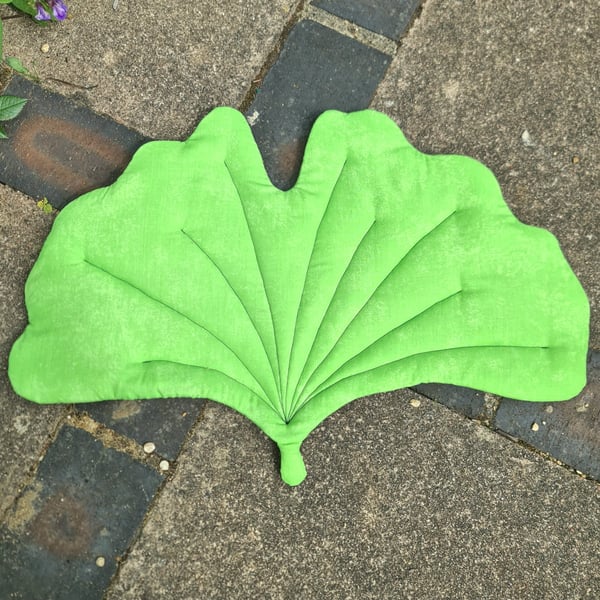 Ginko Leaf Mat - Spring Green