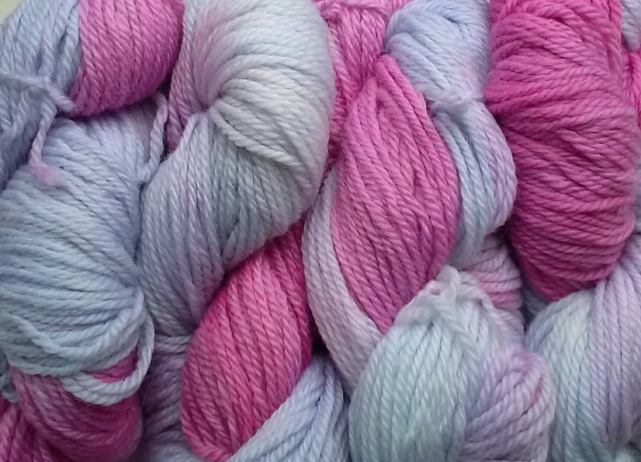50g Hand-dyed 100% ORGANIC Wool Aran pastel pinks blues