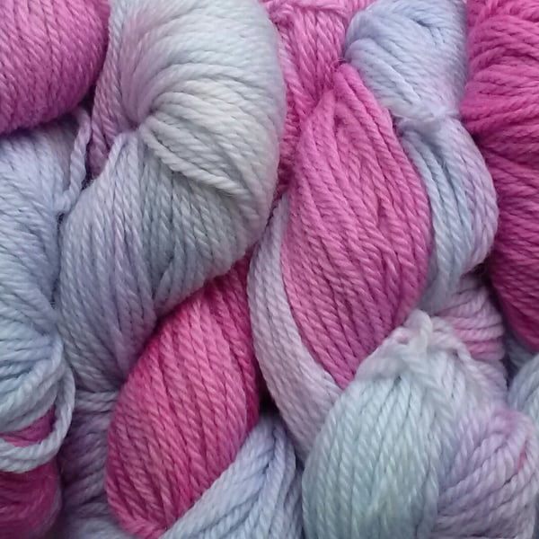 50g Hand-dyed 100% ORGANIC Wool Aran pastel pinks blues