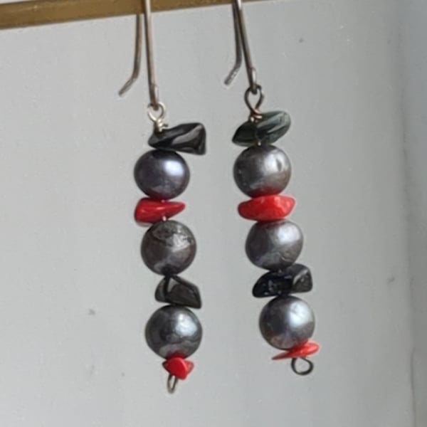 Pearl onyx and Jasper dangle earrings 