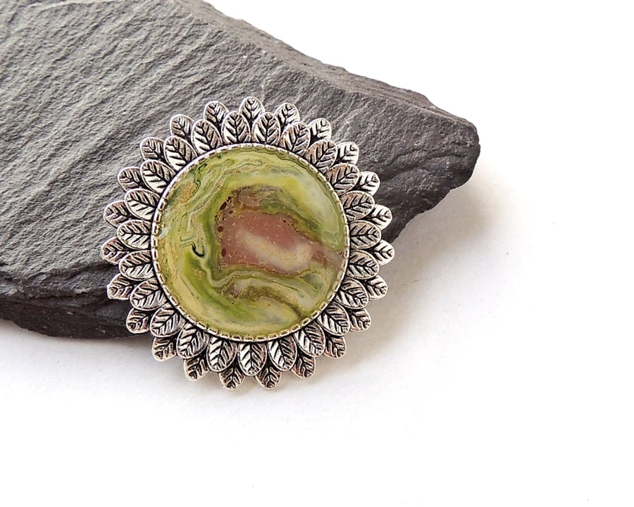 Green Marble Pattern Brooch   546d