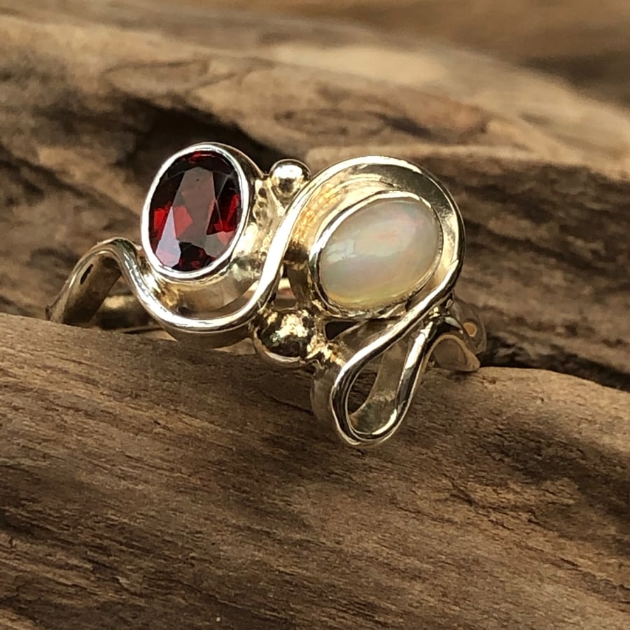 Garnet and opal sterling silver wave ring  00003128