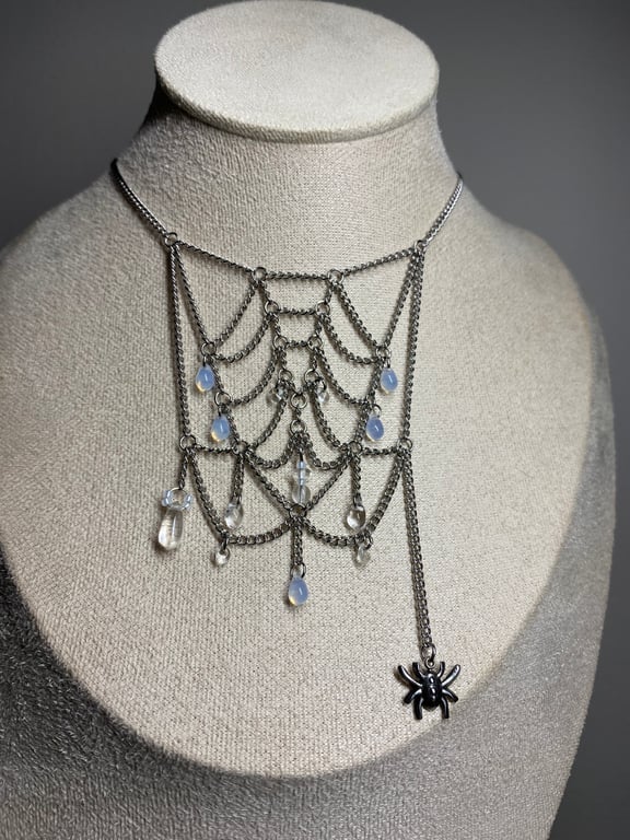 Geena - Spiderweb Choker Necklace 