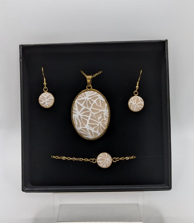 Translucent and white gold Jewelry Set Handmade Polymer Clay Necklace, Earrings,