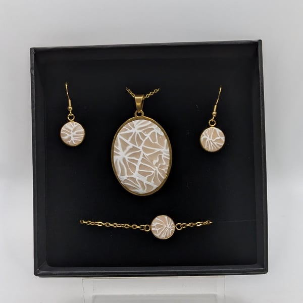 Translucent and white gold Jewelry Set Handmade Polymer Clay Necklace, Earrings,