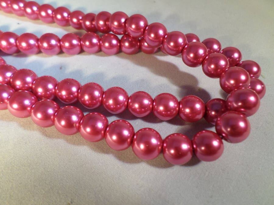 30 x Glass Pearl Beads - Round - 10mm - Rose 