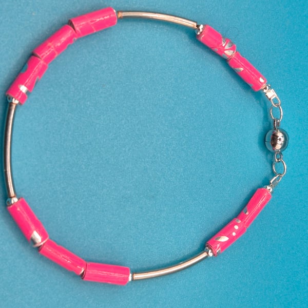 Hot pink thin paper beaded bracelet with magnetic clasp