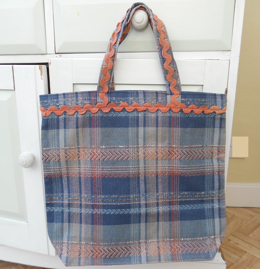 Hand bag with squiggly trim, tote bag, shopping bag, hand bag, tartan, bag