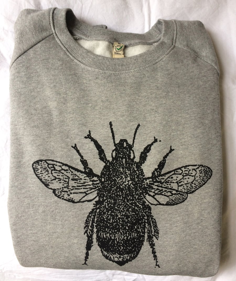 Bee mens unisex light grey raglan sweatshirt organic cotton  