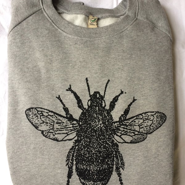 Bee mens unisex light grey raglan sweatshirt organic cotton  