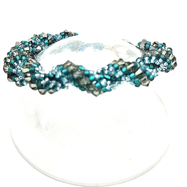 Twisted green seed bead bracelet with Swarovski crystals