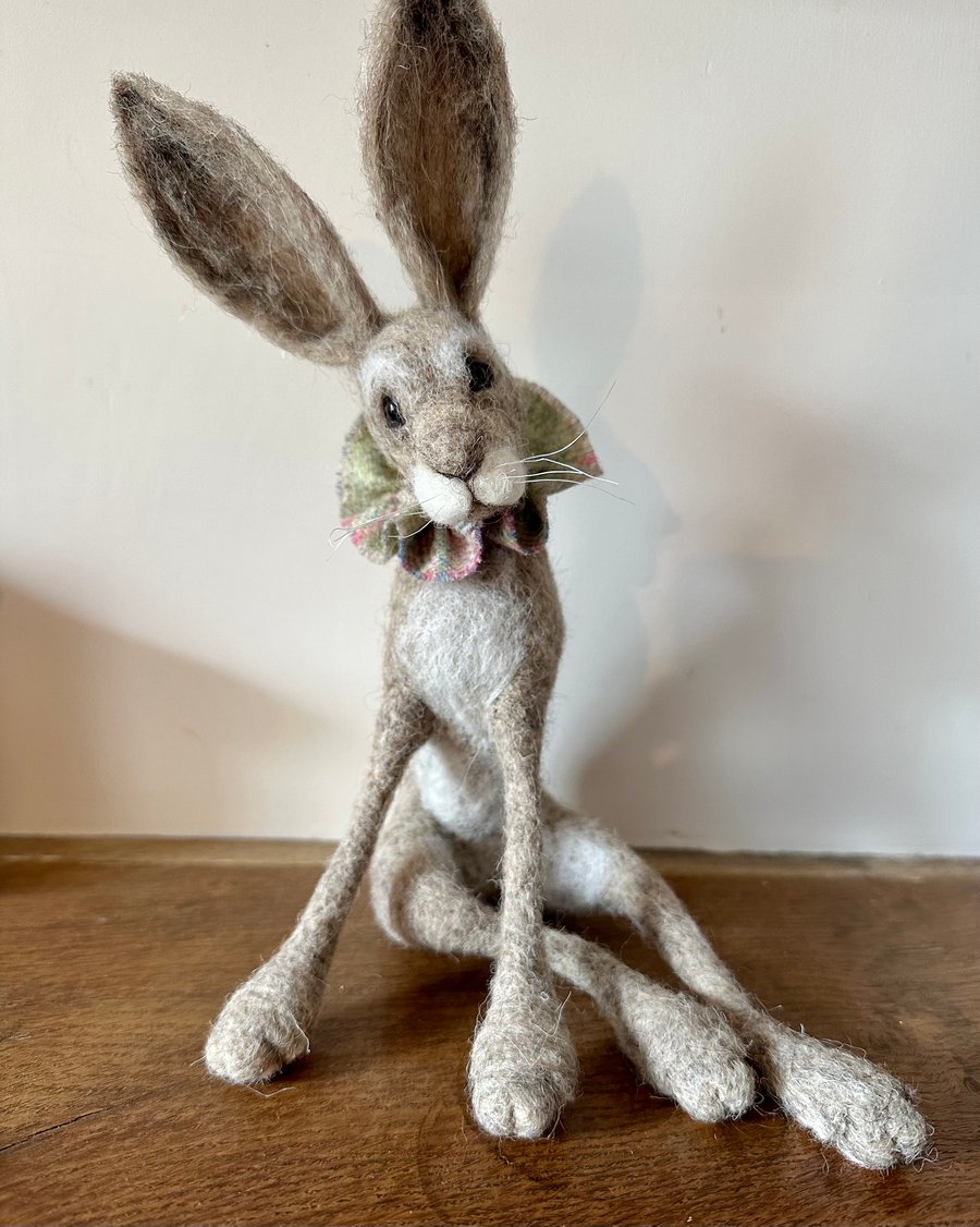 Hare with ruffle 