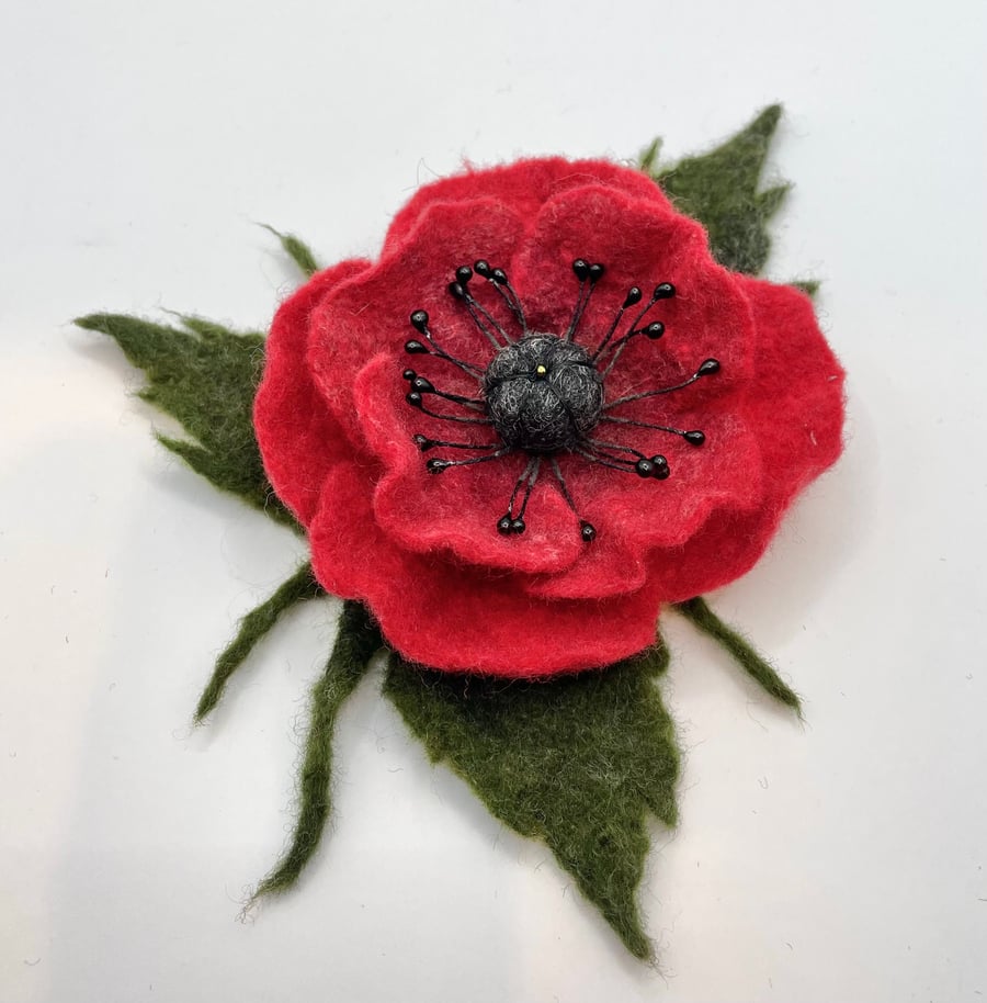 Red Poppy Brooch Flower Handmade Item Wool Felt Pin for Backpacks Handcrafted Je