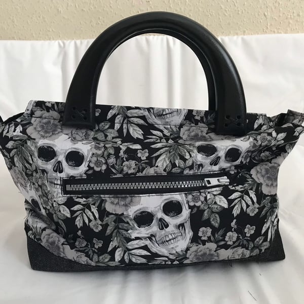 Grey Skull handbag Gothic 