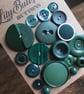 19 Vintage Mixed Dark Green Buttons - Image 2