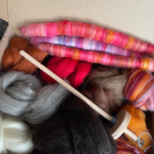 Drop Spindle Beginners Spinning Kit - natural shades