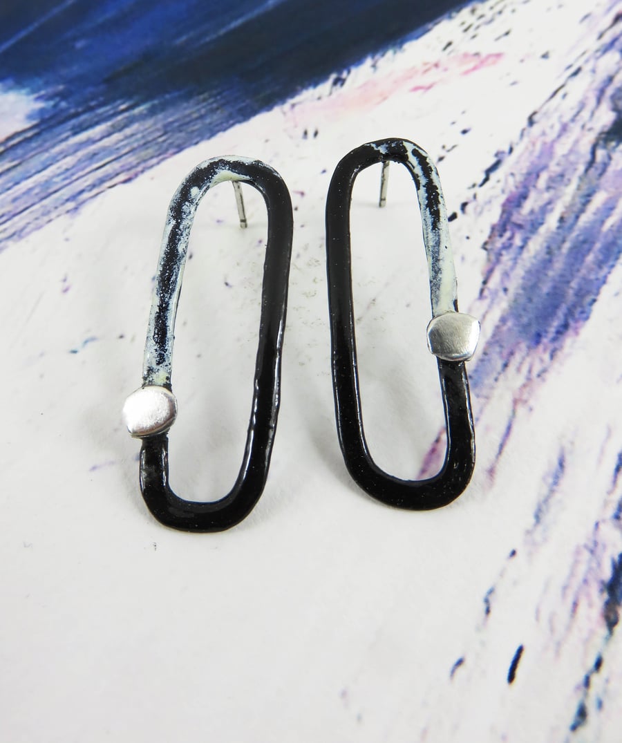 Unique Black and White Enamel Oval loop Earrings with Silver Dot detail