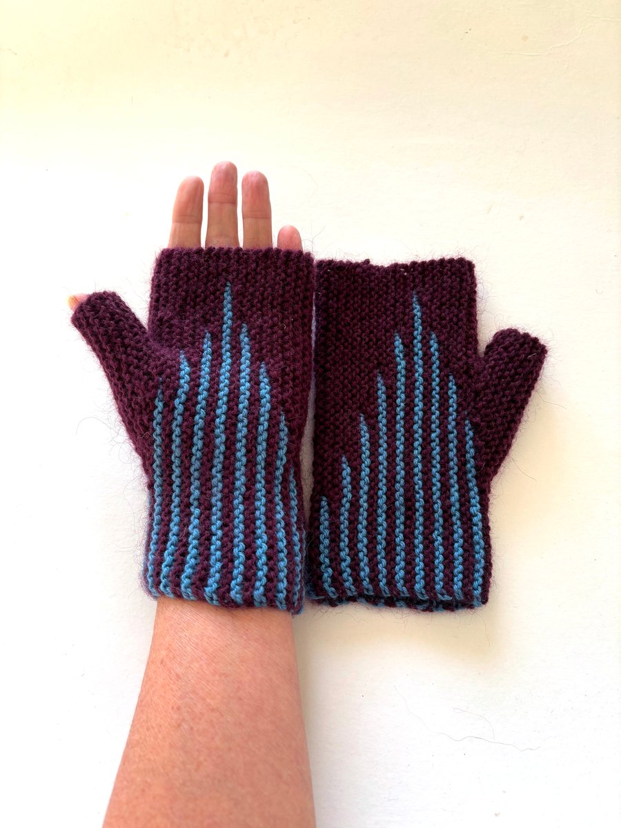 Purple & Blue Striped fingerless gloves