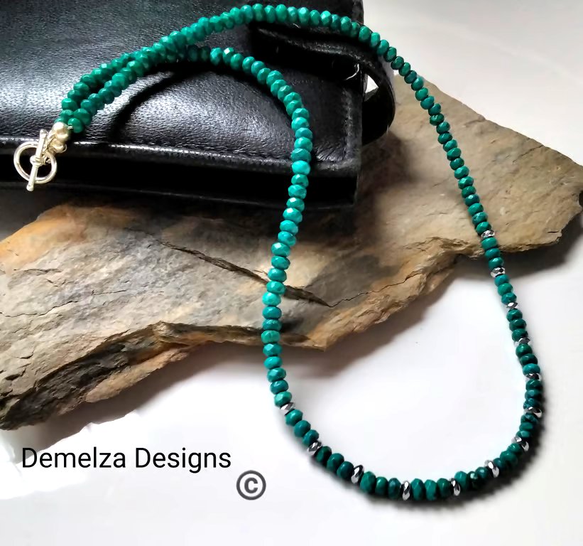 40cts Blue-Green Faceted Magnasite & Silver Plated Heamotite Necklace