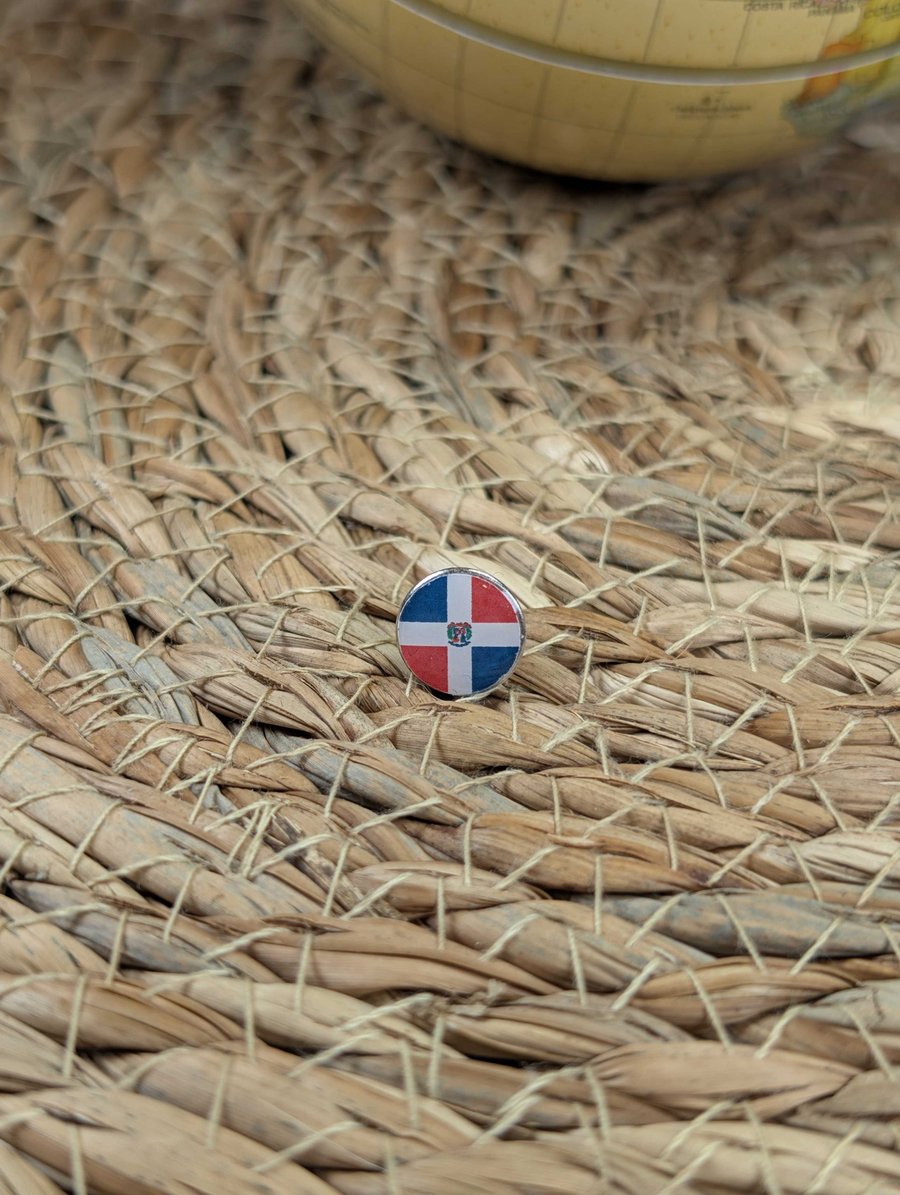 Dominican Republic Flag Map Pin – Caribbean Travel Map Push Pin for Wooden Maps