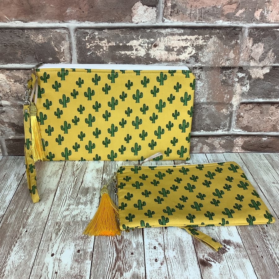 Cacti zip clutch bag, Detachable wrist strap, 2 size options, Handmade