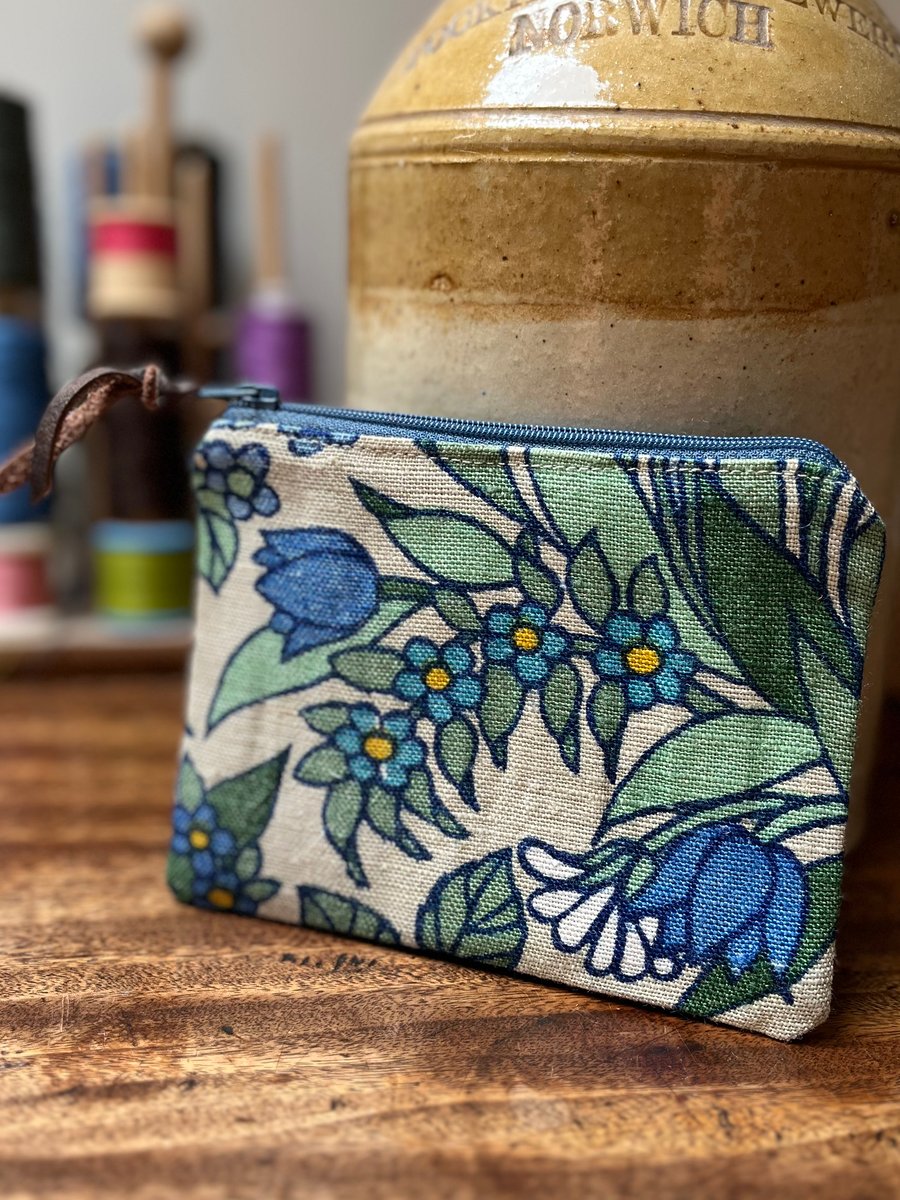 Vintage Flower Waltz linen coin purse zip pouch reclaimed seventies fabric