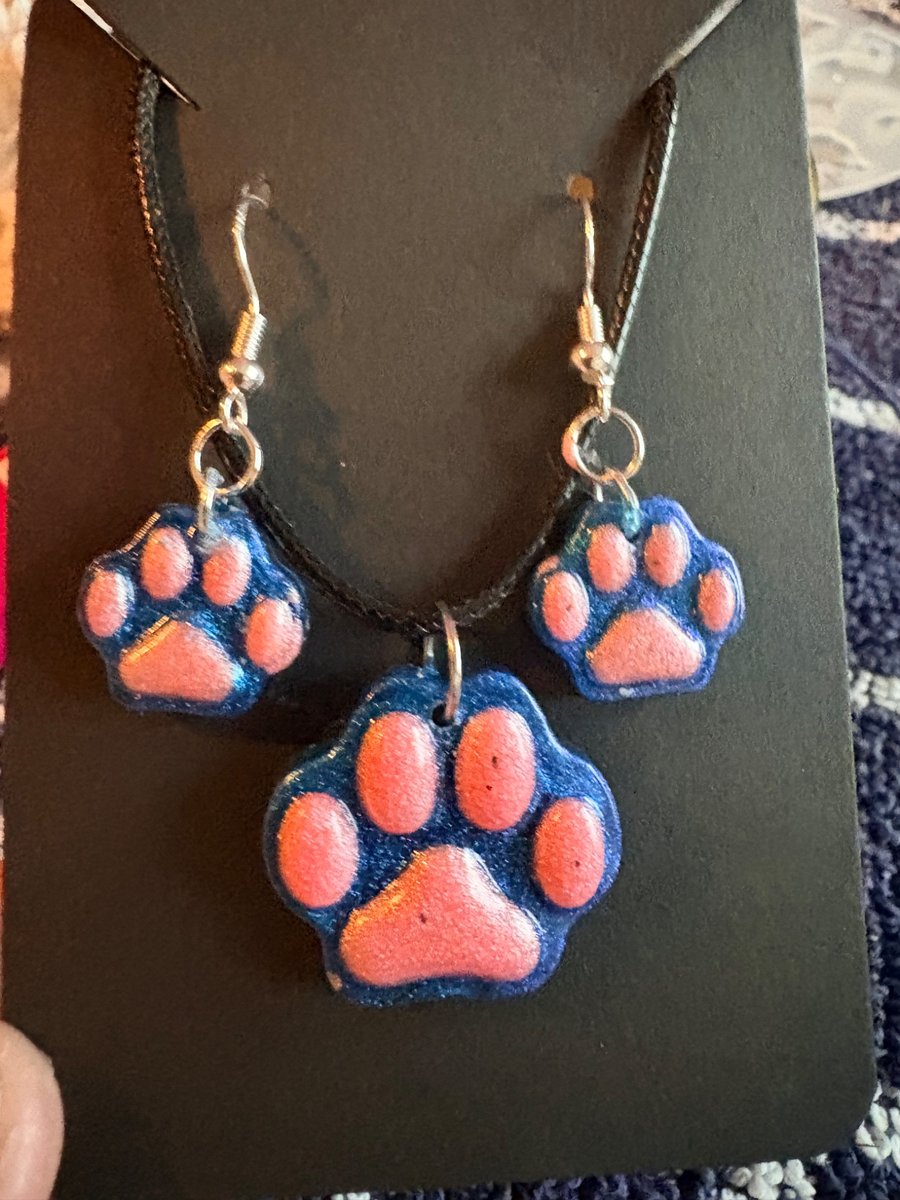 Resin earring and keyring set