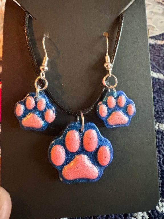 Resin earring and keyring set