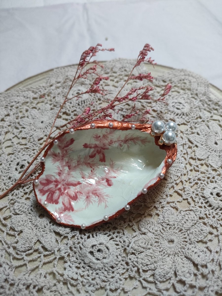 Oyster Shell Trinket Dish- Gift Boxed
