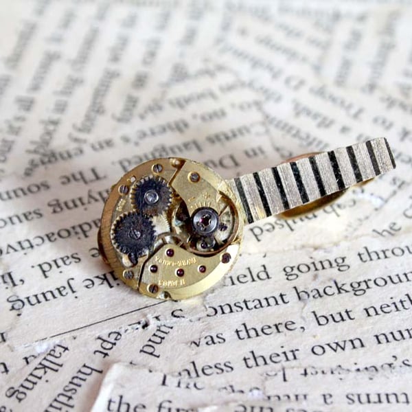Vintage Steampunk Gold Tie Pin Clip