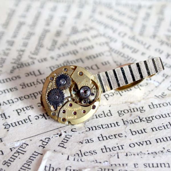 Vintage Steampunk Gold Tie Pin Clip