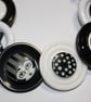 Black and White button bracelet - Image 4