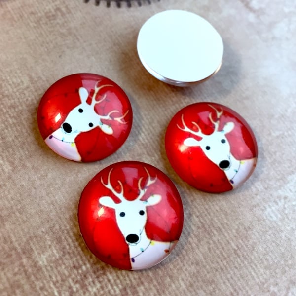 pack of 10 - Red Christmas 20mm Cabochons with Reindeer
