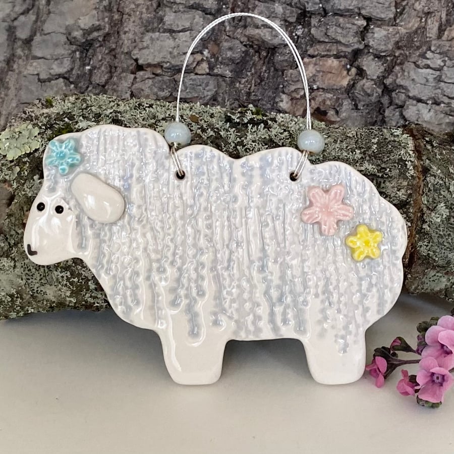 Ceramic sheep hanging decoration grey with flowers