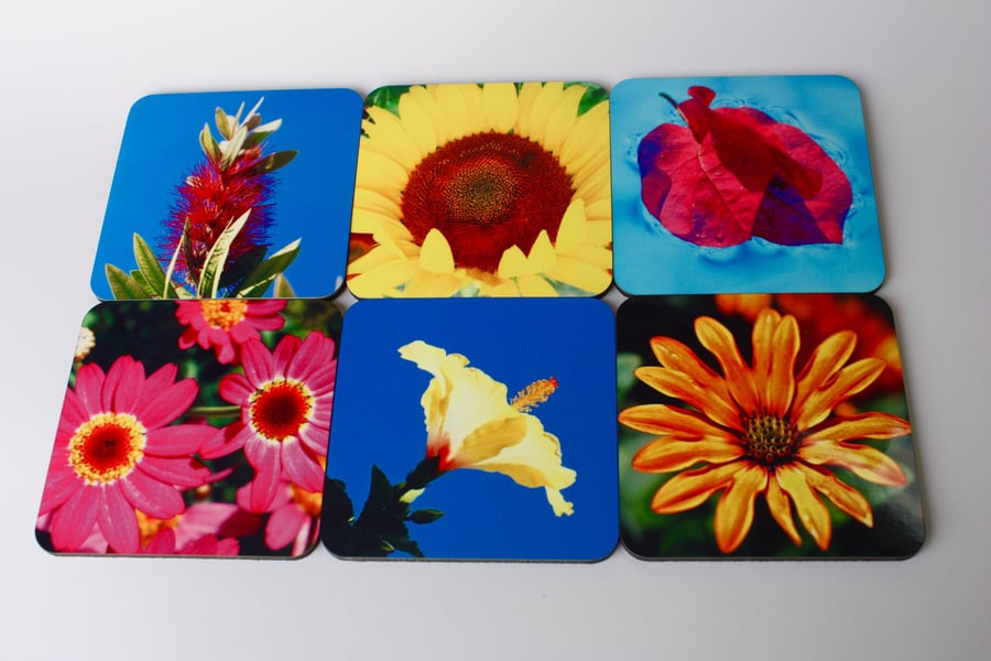 STUNNING SUMMER BLOOMS SIX COASTER SET