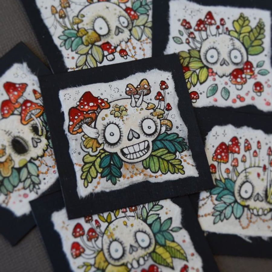 mini fungi skull - original twinchie illustration