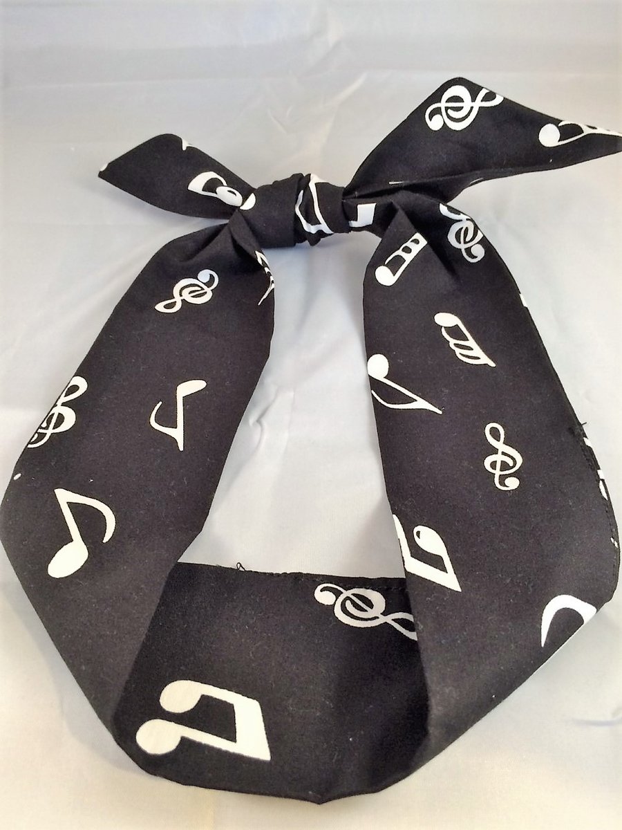 Rockabilly musical note headband