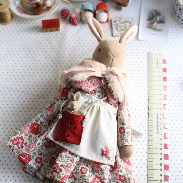 Heirloom Liberty Bunny - Felicite