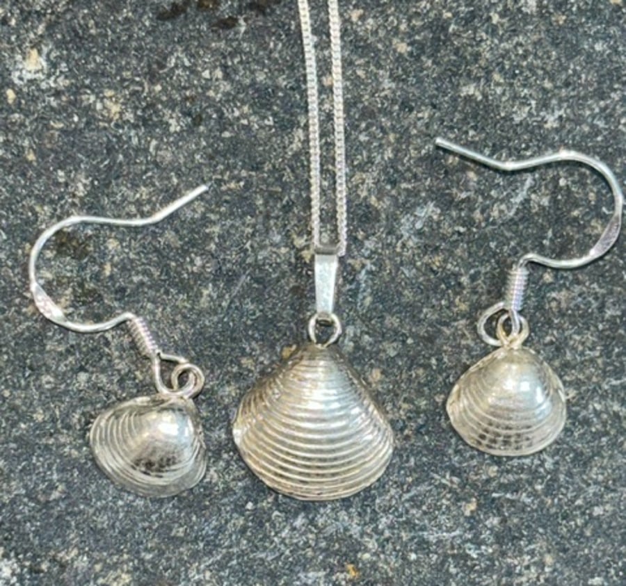 Handmade Fine Silver Shell Earring and Pendant Set