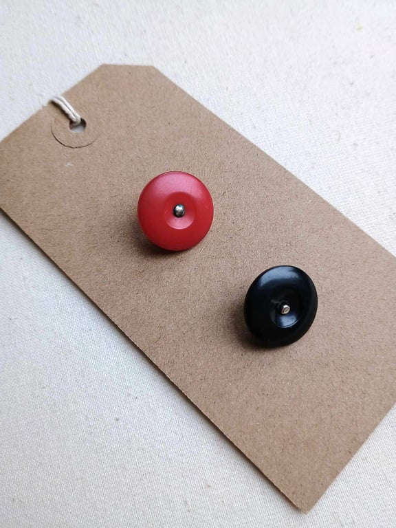 Vintage Buttons - pair of red and black buttons with metal shanks