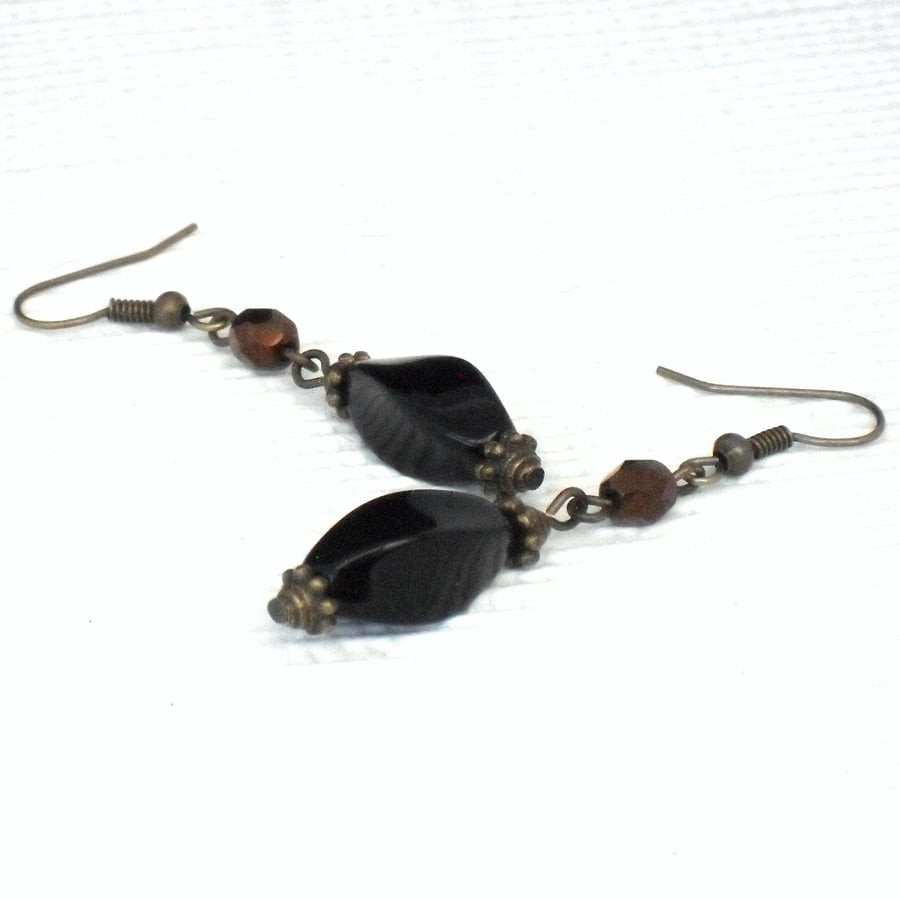 Black onyx and brown crystal vintage-style earrings