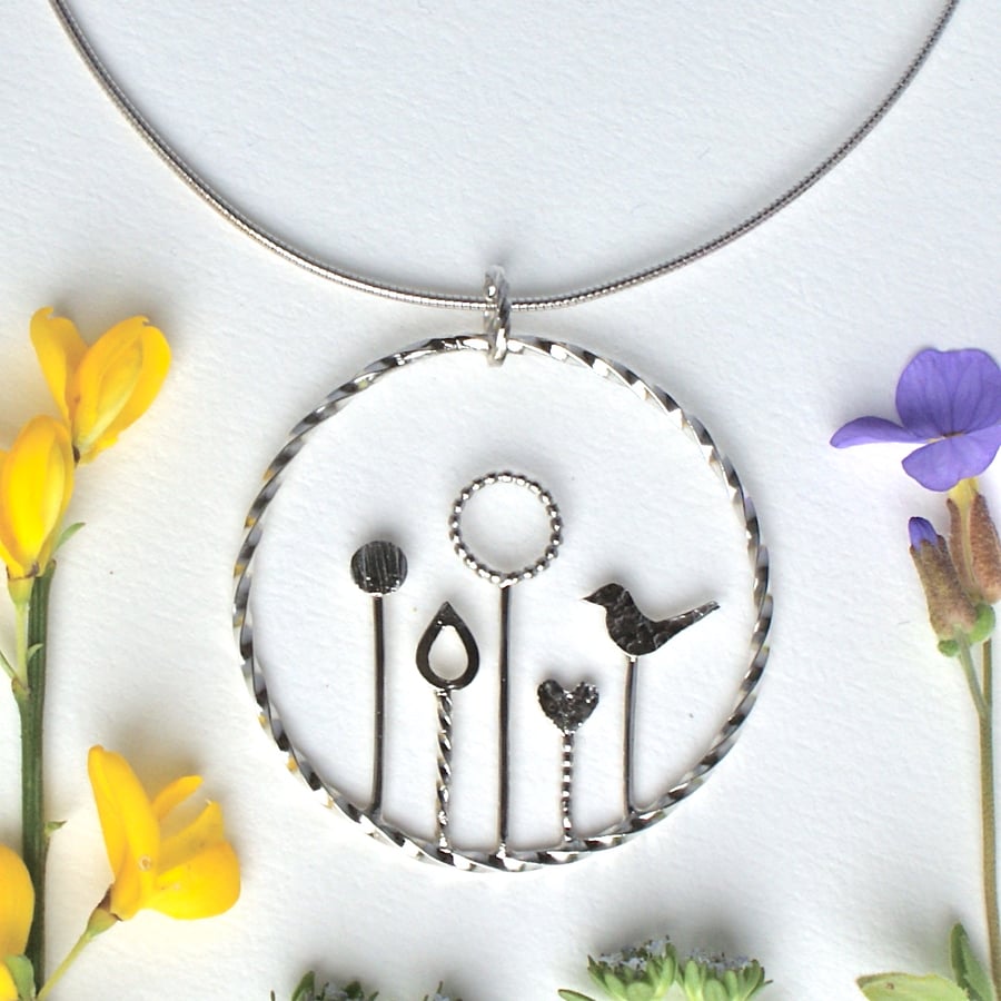 Silver meadow necklace