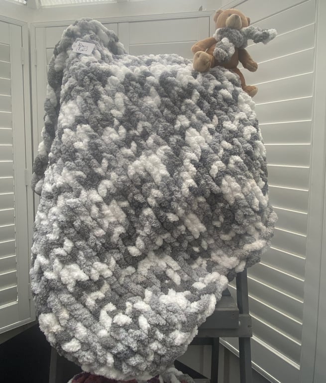 Super Soft Chunky Hand Knitted Baby Blanket (Colour: Moondust Sprinkles)